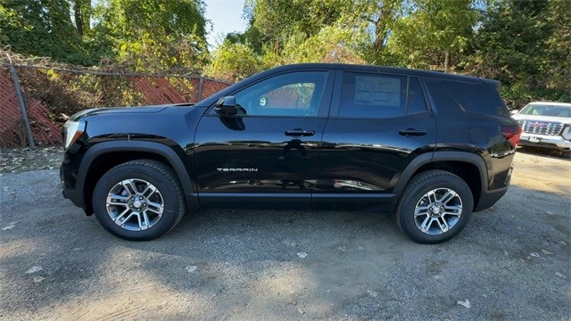 GMC Terrain Vehicle Full-screen Gallery Image 05