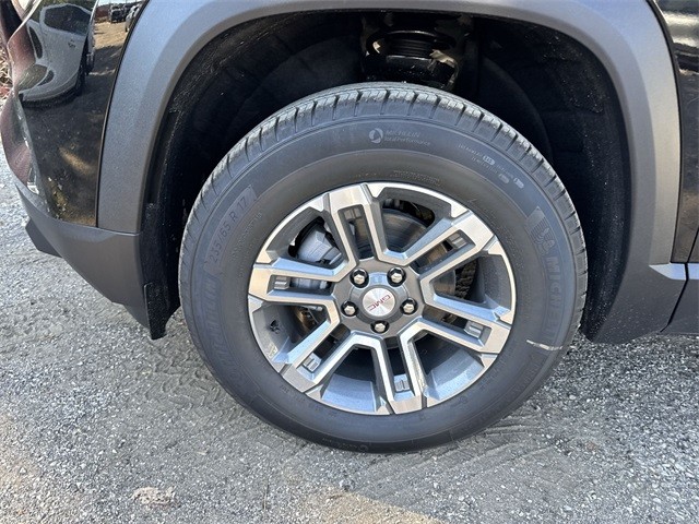 GMC Terrain Vehicle Full-screen Gallery Image 10