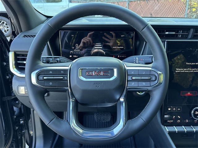 GMC Terrain Vehicle Full-screen Gallery Image 14