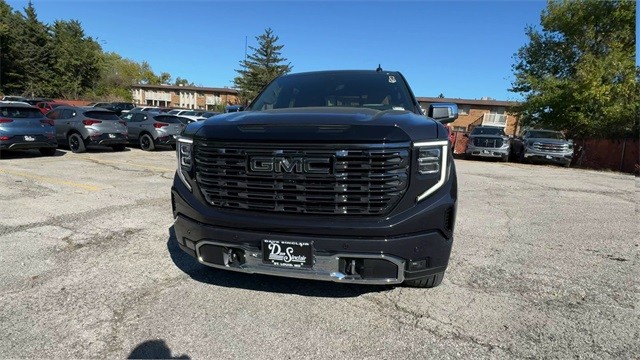 GMC Sierra 1500 Vehicle Full-screen Gallery Image 03