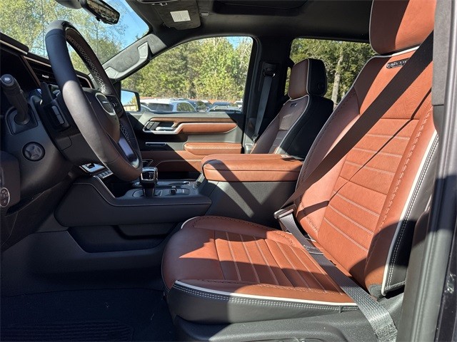 GMC Sierra 1500 Vehicle Full-screen Gallery Image 11