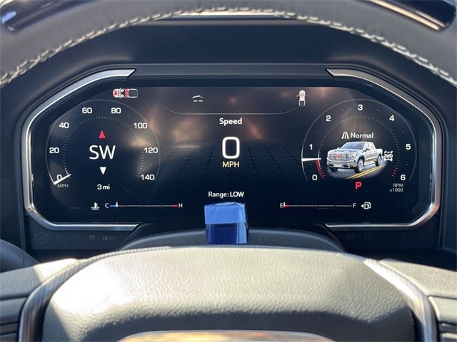 GMC Sierra 1500 Vehicle Full-screen Gallery Image 15