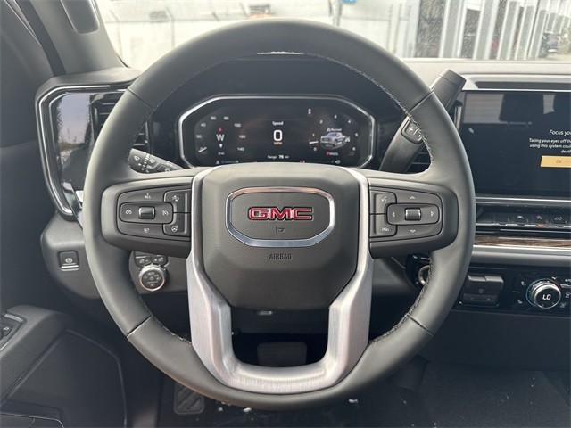 GMC Sierra 1500 Vehicle Full-screen Gallery Image 14