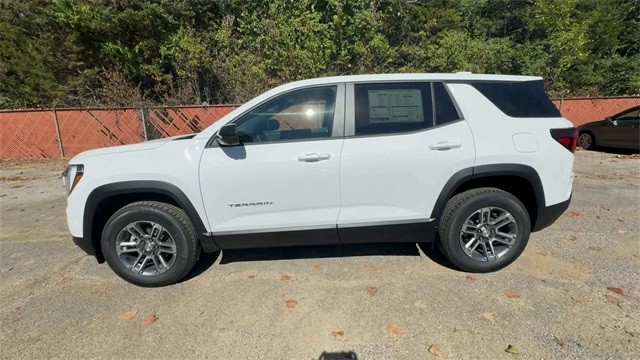 GMC Terrain Vehicle Full-screen Gallery Image 05