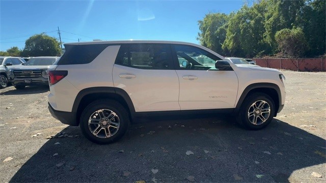 GMC Terrain Vehicle Full-screen Gallery Image 09