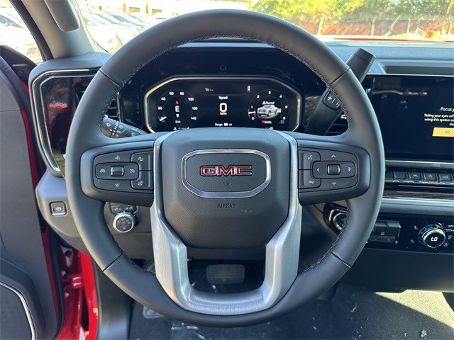 GMC Sierra 1500 Vehicle Full-screen Gallery Image 14