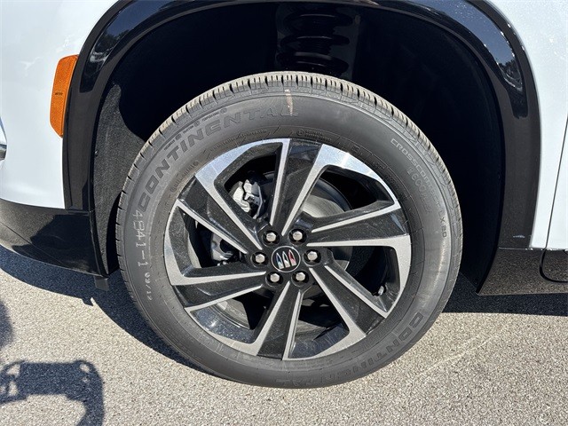 Buick Enclave Vehicle Full-screen Gallery Image 10