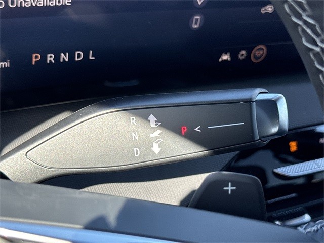 Buick Enclave Vehicle Full-screen Gallery Image 20