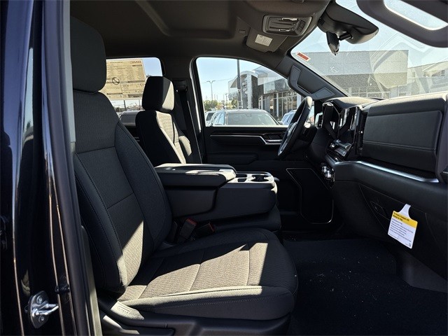 GMC Sierra 1500 Vehicle Full-screen Gallery Image 24