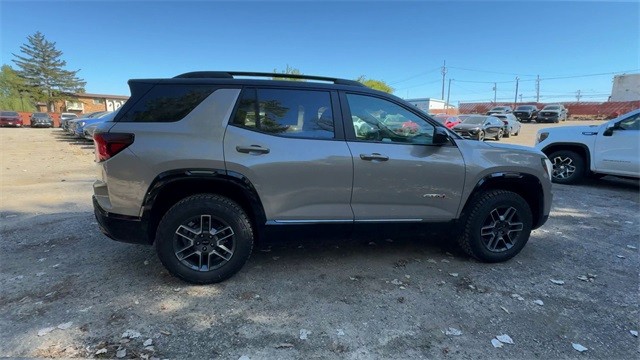 GMC Terrain Vehicle Full-screen Gallery Image 09