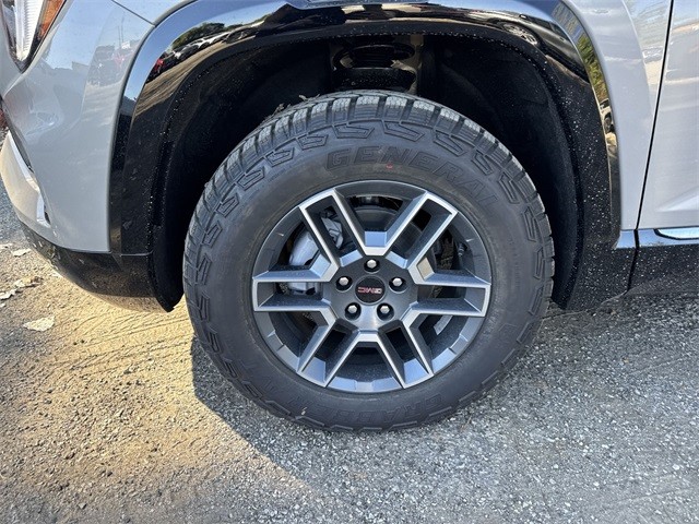 GMC Terrain Vehicle Full-screen Gallery Image 10