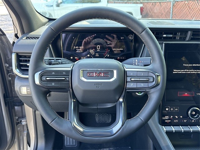 GMC Terrain Vehicle Full-screen Gallery Image 14