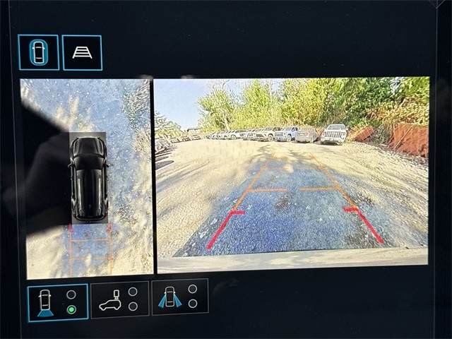 GMC Terrain Vehicle Full-screen Gallery Image 17