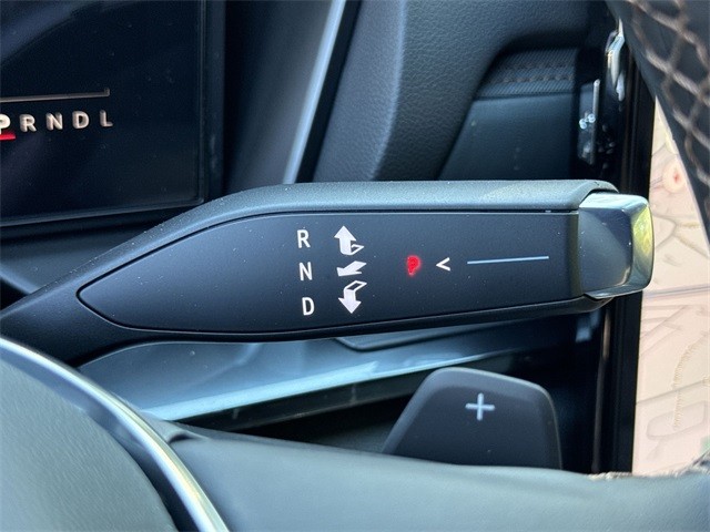 GMC Terrain Vehicle Full-screen Gallery Image 20