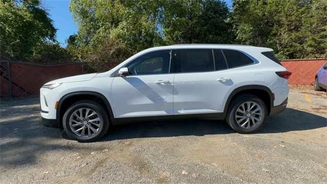 Buick Enclave Vehicle Full-screen Gallery Image 05