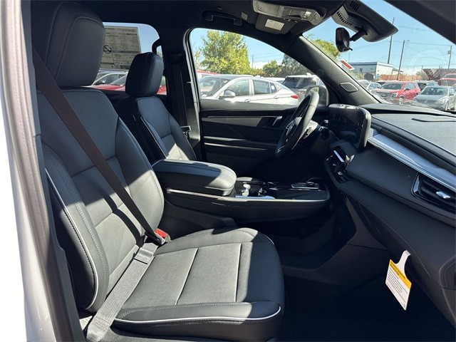 Buick Enclave Vehicle Full-screen Gallery Image 25