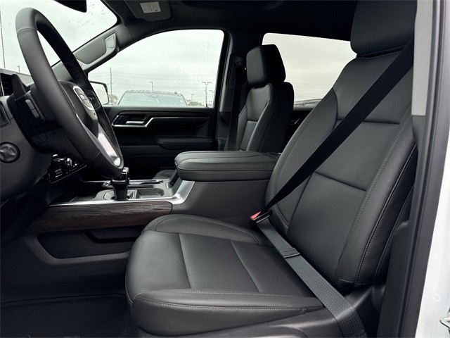 GMC Sierra 1500 Vehicle Full-screen Gallery Image 11