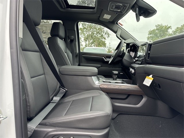 GMC Sierra 1500 Vehicle Full-screen Gallery Image 25