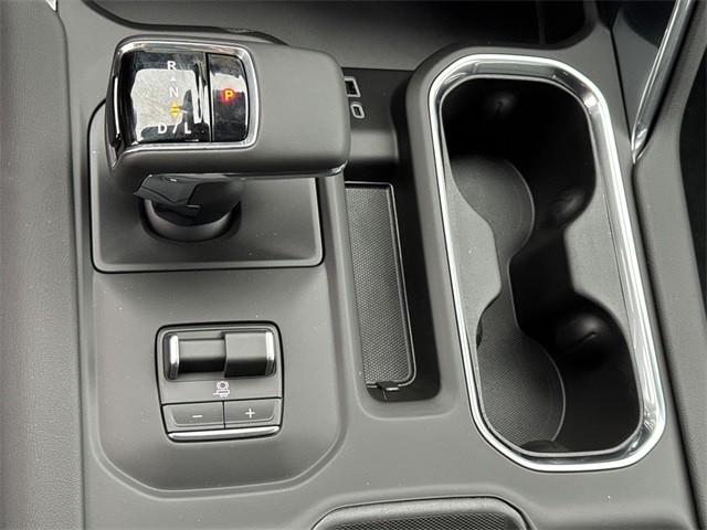 GMC Sierra 1500 Vehicle Full-screen Gallery Image 20