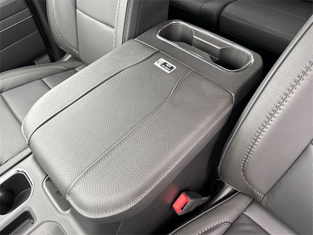 GMC Sierra 1500 Vehicle Full-screen Gallery Image 21