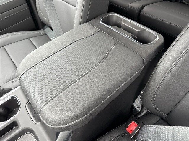 GMC Sierra 1500 Vehicle Full-screen Gallery Image 21