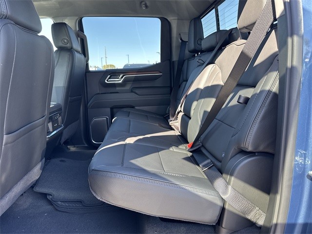 GMC Sierra 1500 Vehicle Full-screen Gallery Image 22