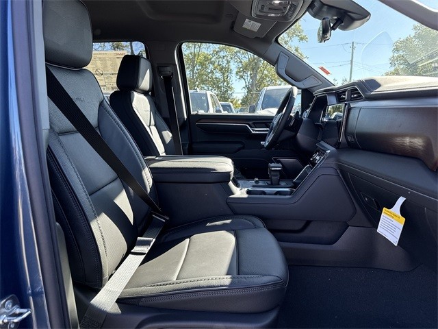 GMC Sierra 1500 Vehicle Full-screen Gallery Image 24