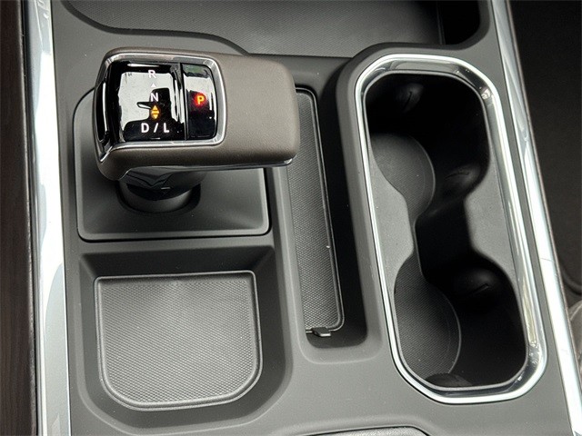 GMC Sierra 1500 Vehicle Full-screen Gallery Image 20