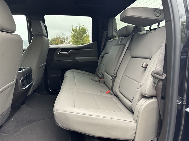 GMC Sierra 1500 Vehicle Full-screen Gallery Image 22