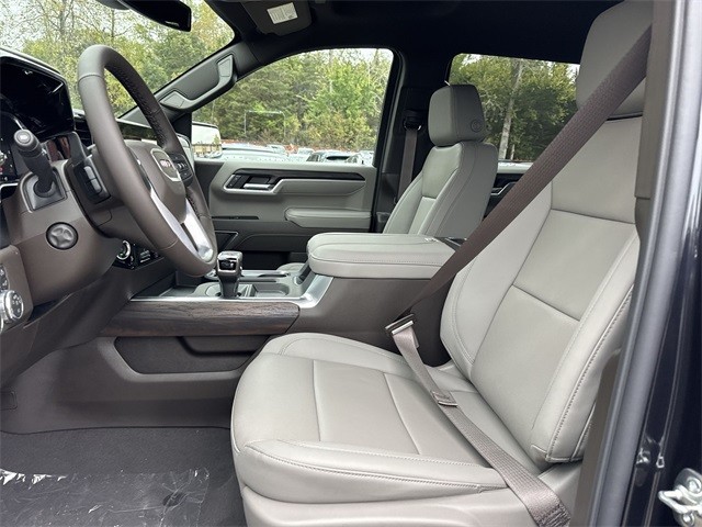 GMC Sierra 1500 Vehicle Full-screen Gallery Image 11