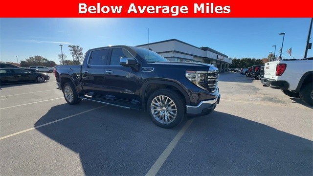 2022 GMC Sierra 1500 SLT's photo