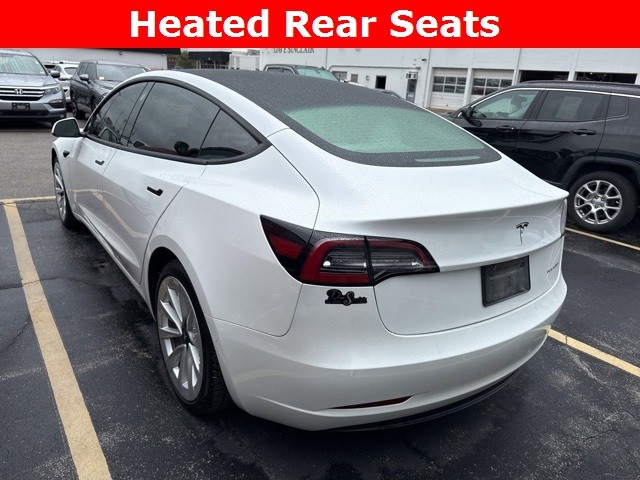 Tesla Model 3 Vehicle Full-screen Gallery Image 10