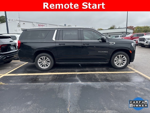 GMC Yukon XL Vehicle Full-screen Gallery Image 10