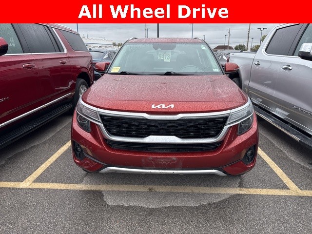 Kia Seltos Vehicle Full-screen Gallery Image 02