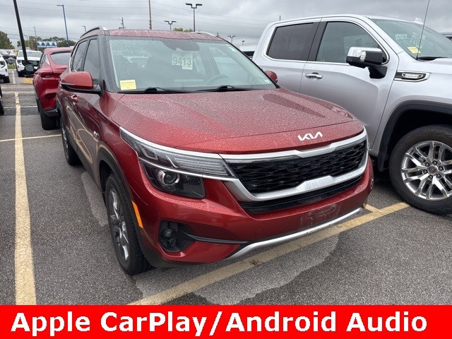 Kia Seltos Vehicle Full-screen Gallery Image 03