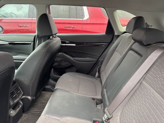 Kia Seltos Vehicle Full-screen Gallery Image 11