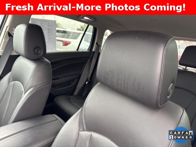 Buick Envision Vehicle Full-screen Gallery Image 17