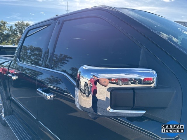 Ford F-150 Vehicle Full-screen Gallery Image 09