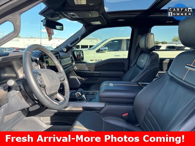 Ford F-150 Vehicle Full-screen Gallery Image 18