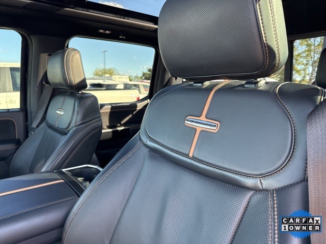 Ford F-150 Vehicle Full-screen Gallery Image 19