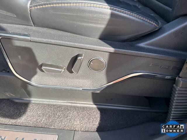 Ford F-150 Vehicle Full-screen Gallery Image 21