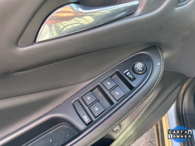 Buick Envision Vehicle Full-screen Gallery Image 17