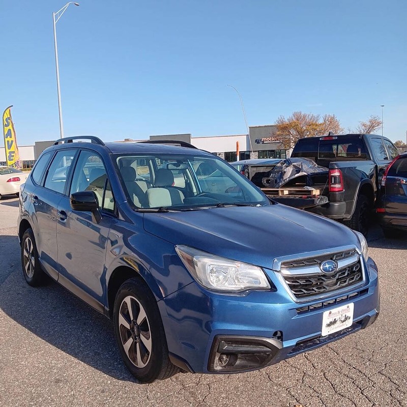 Subaru Forester Vehicle Full-screen Gallery Image 08