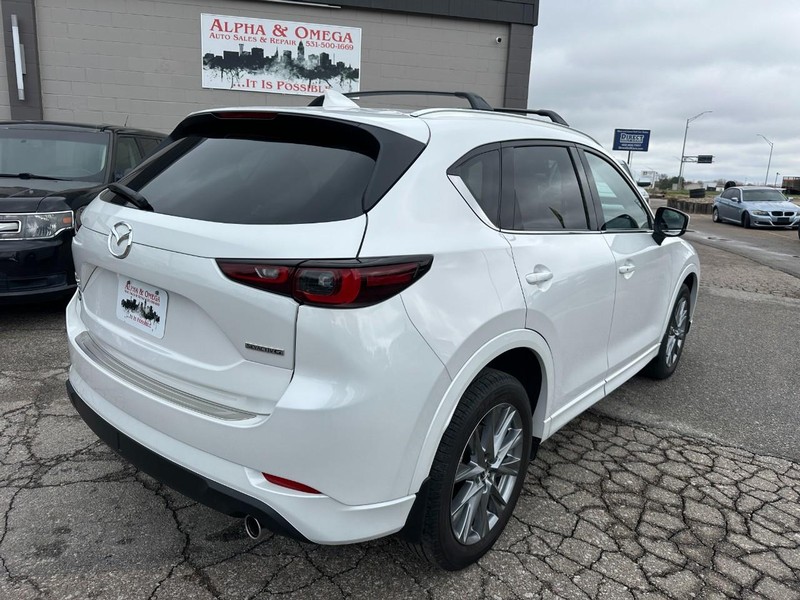 Mazda CX-5 Vehicle Full-screen Gallery Image 08