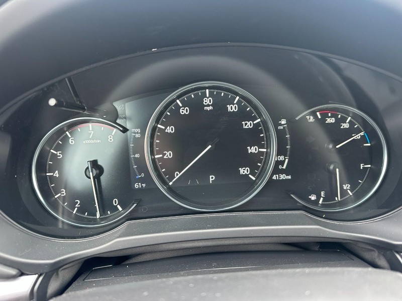 Mazda CX-5 Vehicle Full-screen Gallery Image 10