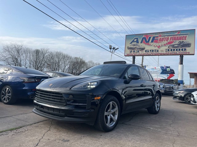 Porsche Macan AWD - Houston TX