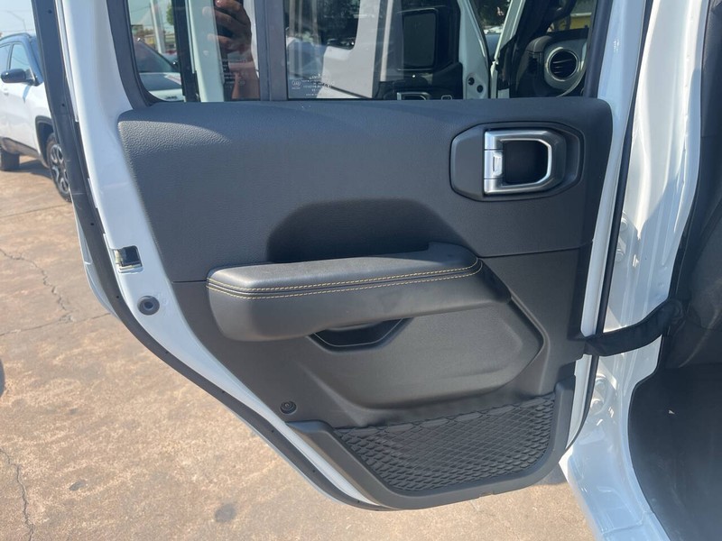 Jeep Wrangler 4xe Vehicle Image 14