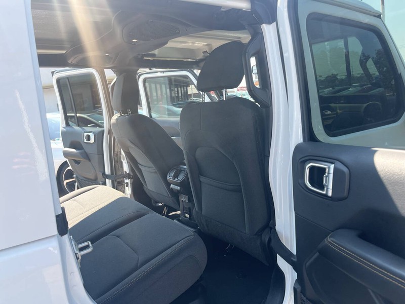 Jeep Wrangler 4xe Vehicle Image 19