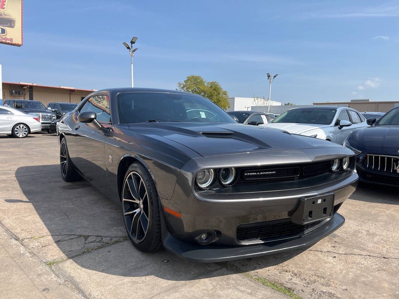 Dodge Challenger Vehicle Image 05