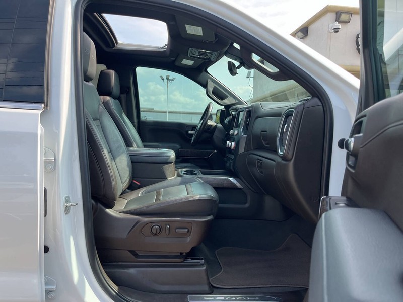 GMC Sierra 1500 Vehicle Image 12